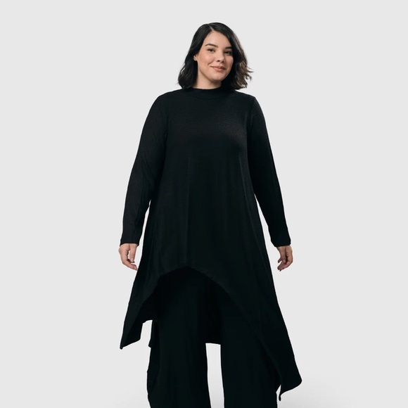 ALEMBIKA GRACE WAFFLE HI-LO TUNIC TOP - Picture 1 of 11